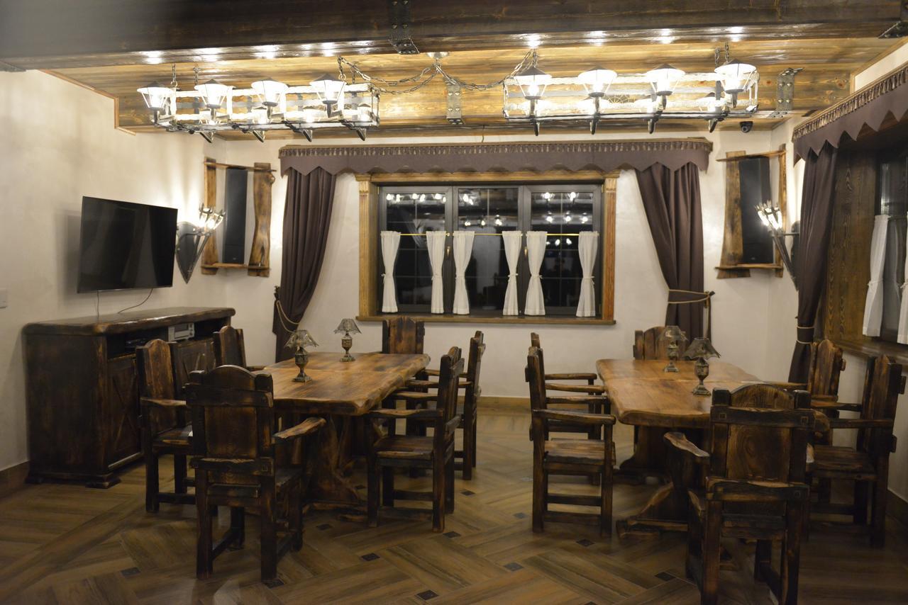 Folvark Gvozd Hotel Каменюки Екстериор снимка