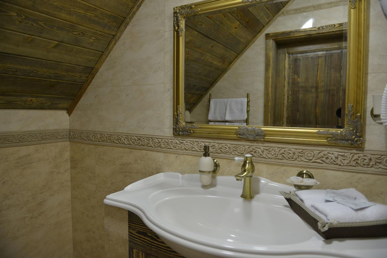 Folvark Gvozd Hotel Каменюки Екстериор снимка