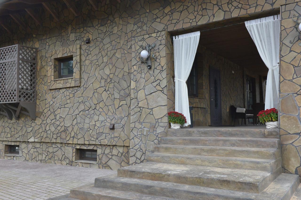Folvark Gvozd Hotel Каменюки Екстериор снимка